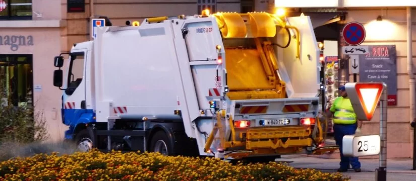 Orange County Garbage Truck Accident Attorney-image